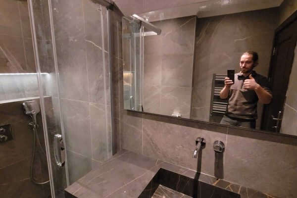 Porselen Tezgahlı Banyo Modeli